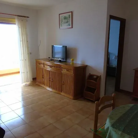 Chica, 1 Bedroom Flat With Sea View